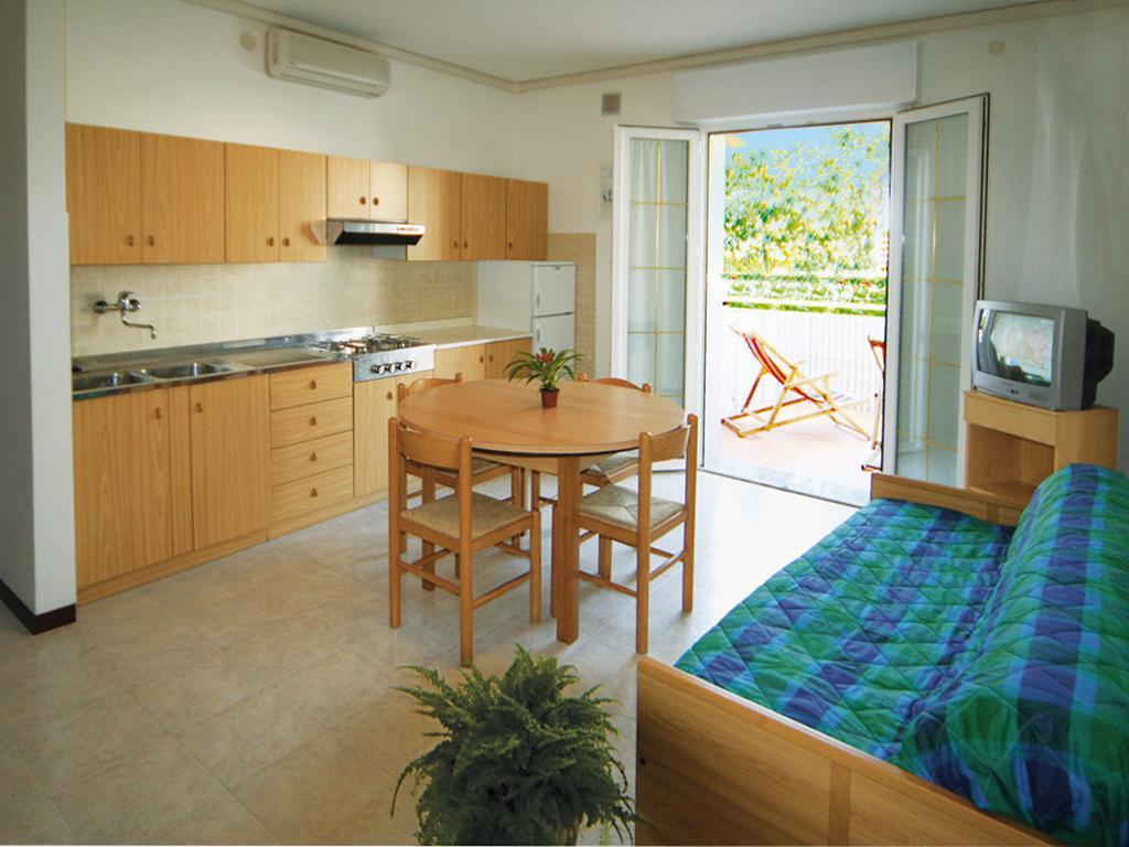 Patrizia Apartment Линяно Сабиадоро Екстериор снимка