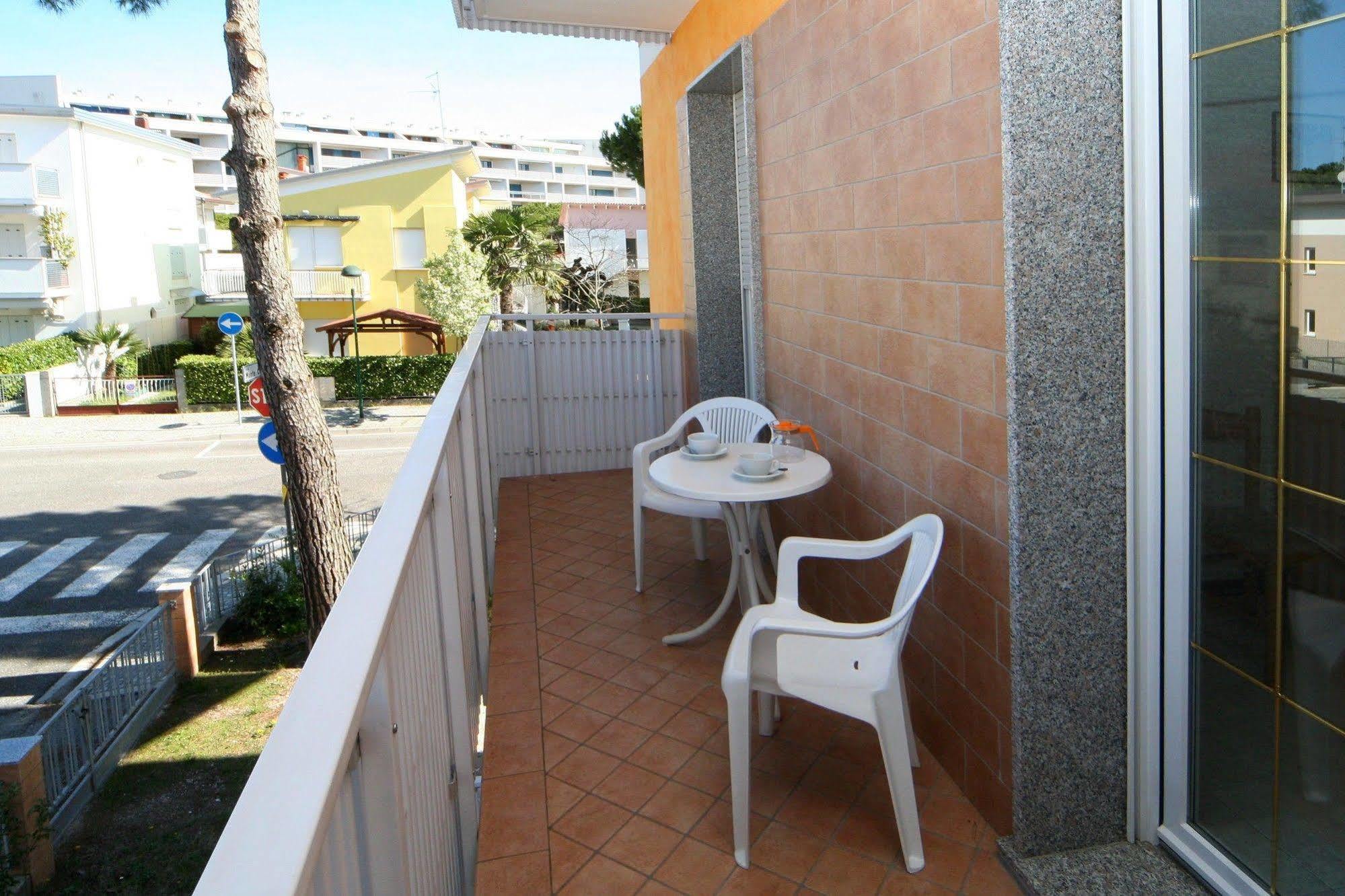 Patrizia Apartment Линяно Сабиадоро Екстериор снимка