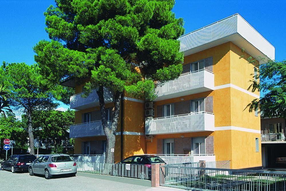 Patrizia Apartment Линяно Сабиадоро Екстериор снимка